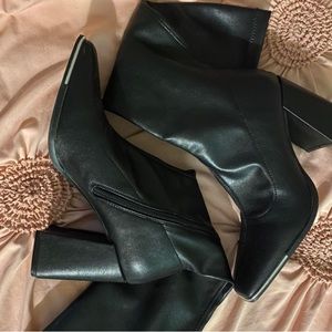 these sadly don’t fit :(( NEED GONE MESSAGE WITH OFFERS 💖